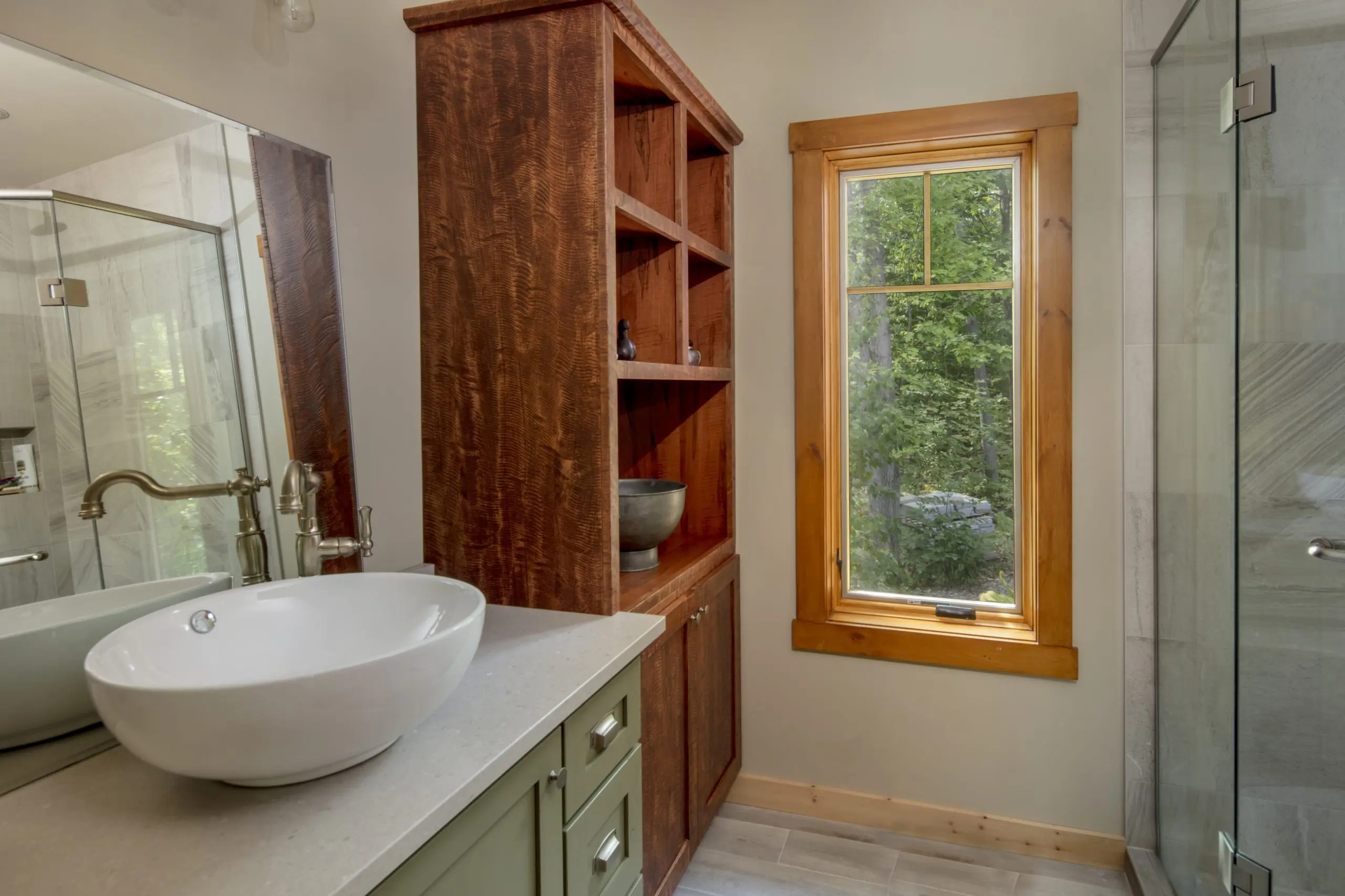 21 Normerica Timber Frame Interior Cottage Bathroom scaled