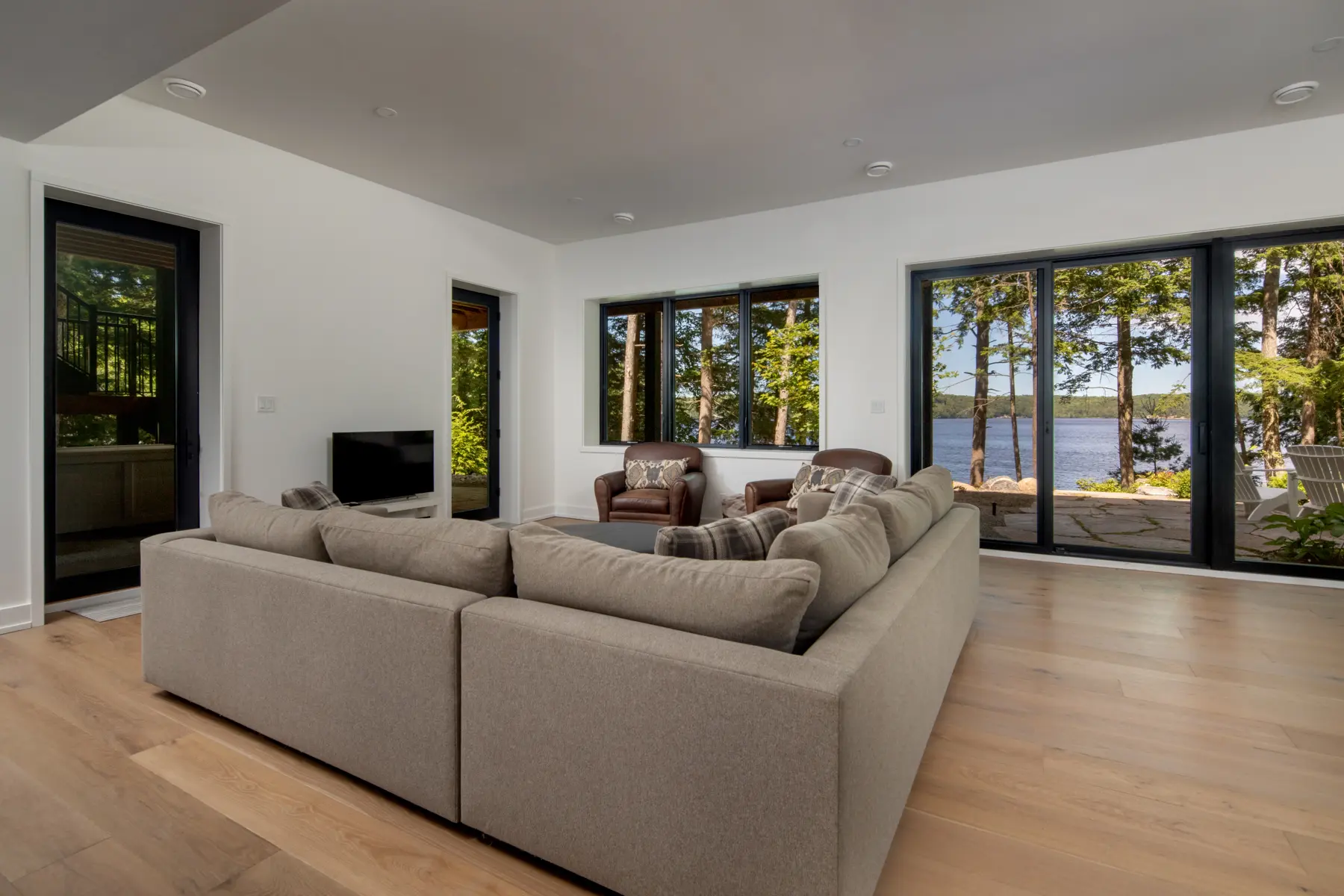 Normerica Timber Homes Modern Comtemporary Bungalow Cottage Farmhouse Board and batten 5492