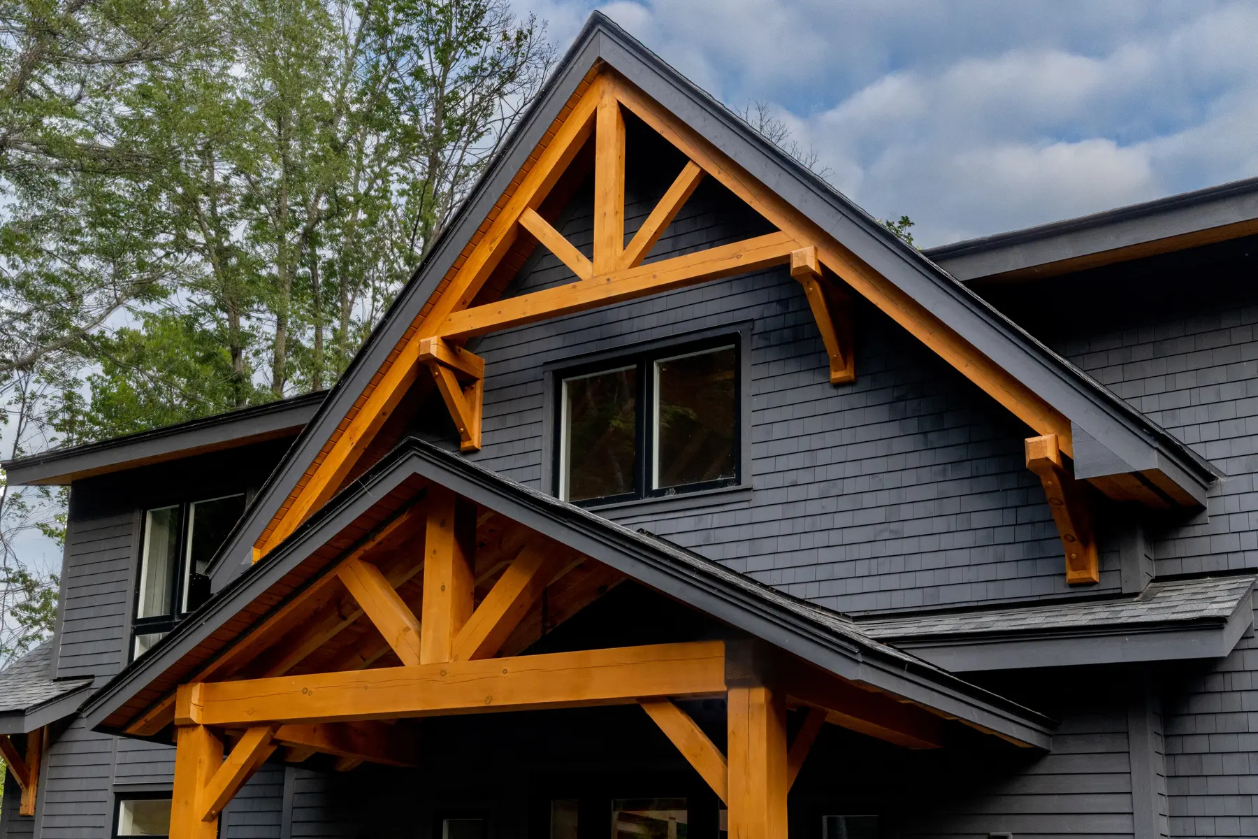 Normerica Timber Homes Timber Frame Cottage Muskoka Room Great Room Family Lakehouse Low Resolution 3204