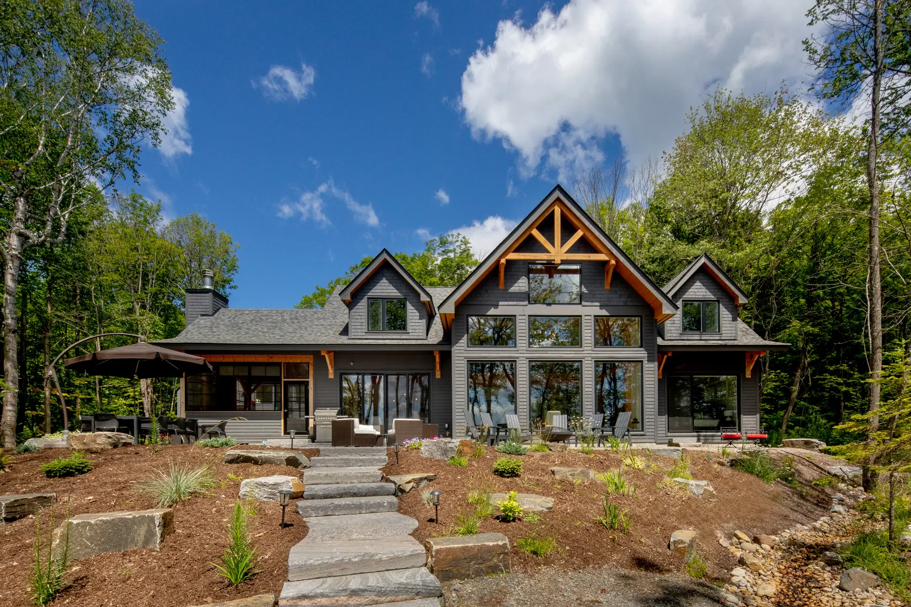 Normerica Timber Homes Timber Frame Cottage Muskoka Room Great Room Family Lakehouse Low Resolution 4670