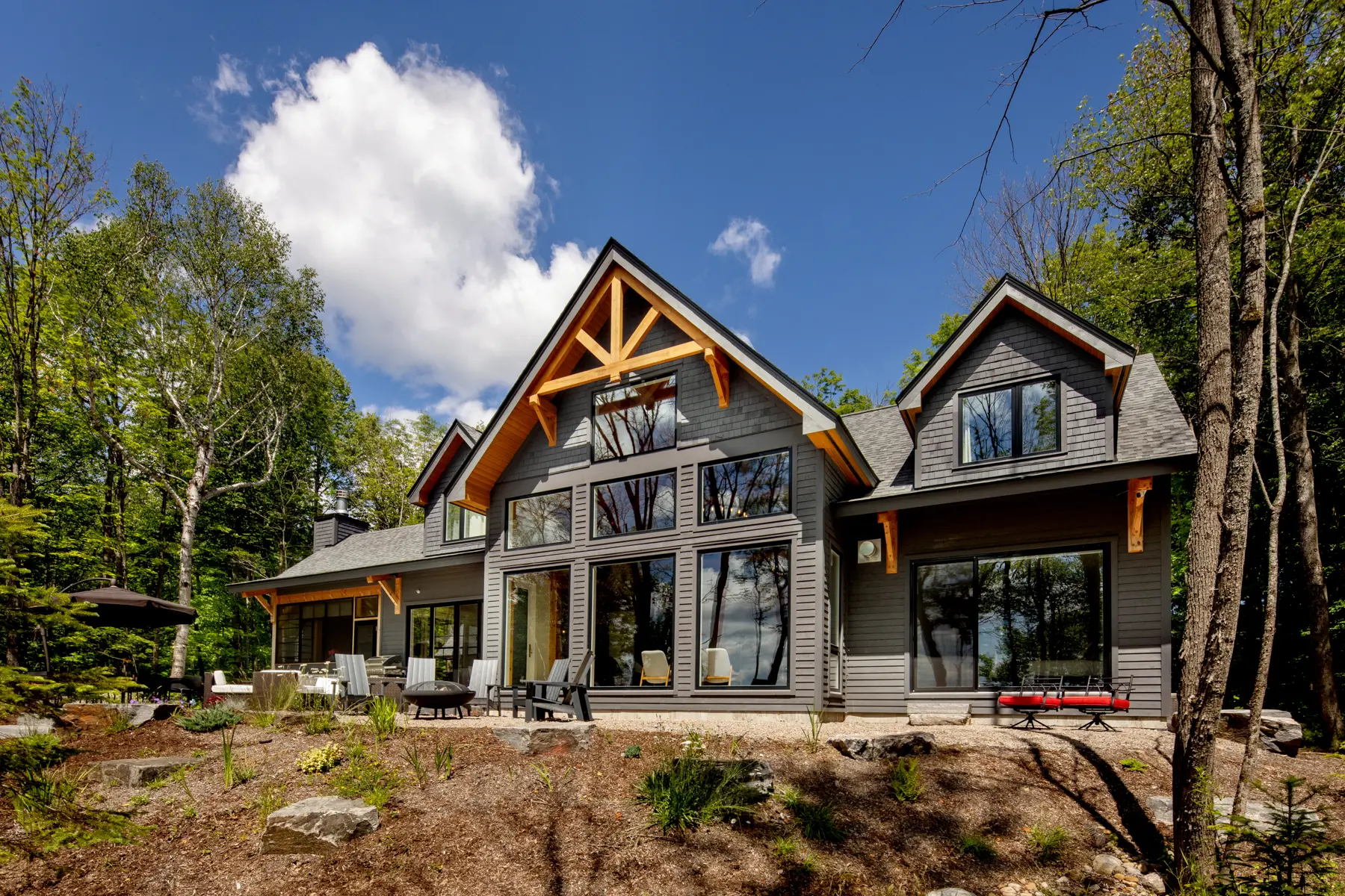 Normerica Timber Homes Timber Frame Cottage Muskoka Room Great Room Family Lakehouse Low Resolution 4676