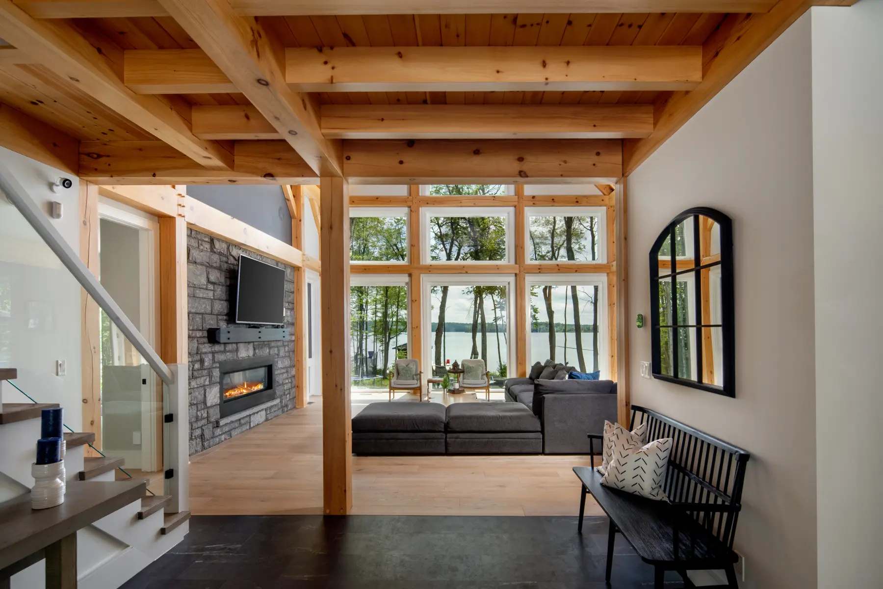 Normerica Timber Homes Timber Frame Cottage Muskoka Room Great Room Family Lakehouse Low Resolution 4747