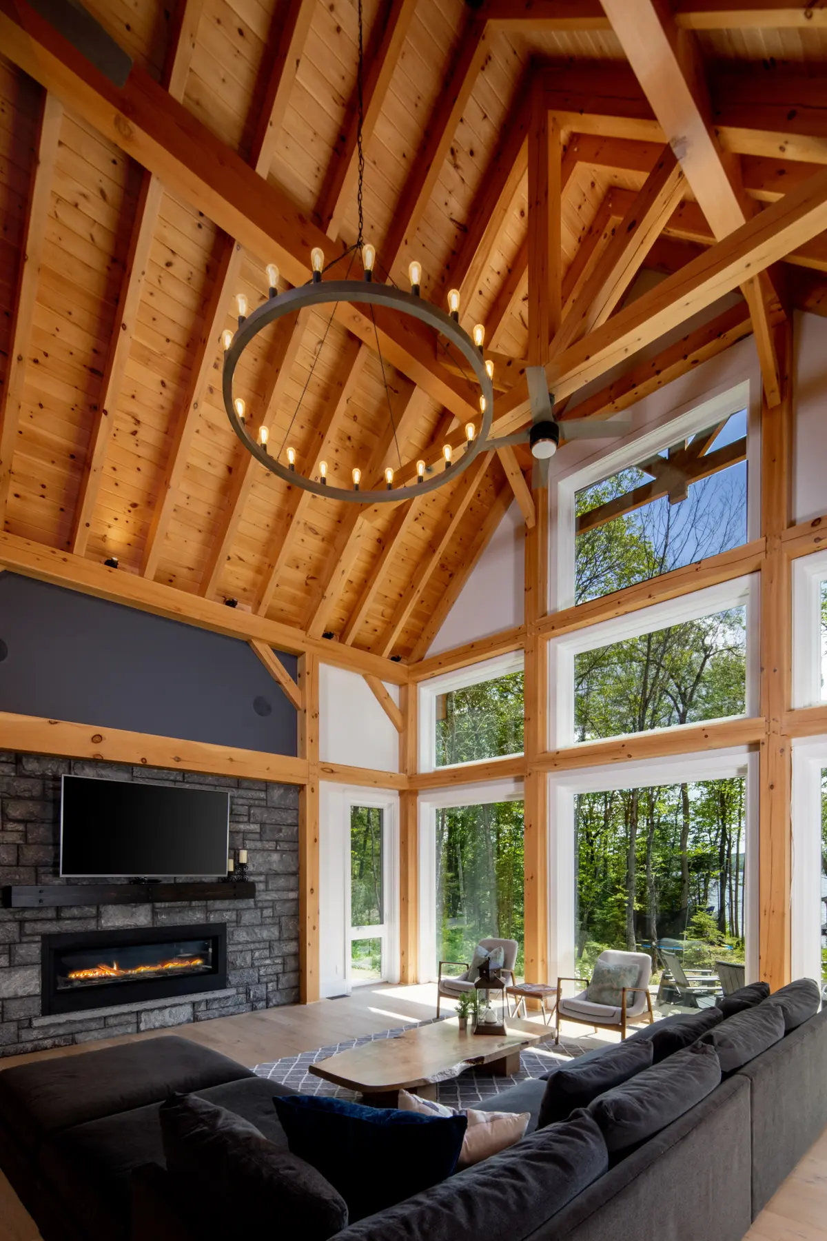 Normerica Timber Homes Timber Frame Cottage Muskoka Room Great Room Family Lakehouse Low Resolution 4754