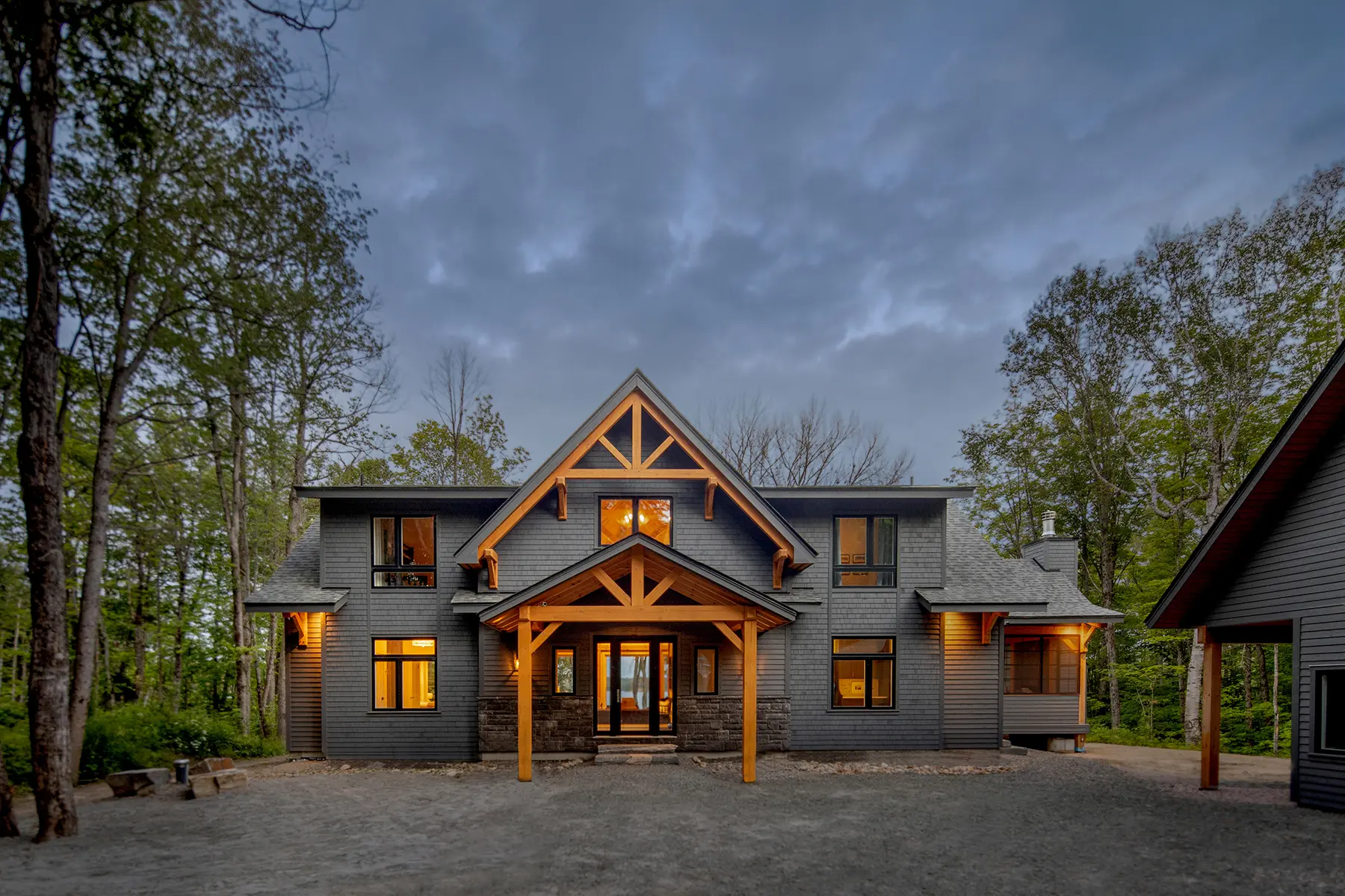 Normerica Timber Homes Timber Frame Cottage Muskoka Room Great Room Family Lakehouse Low Resolution_IMG_5230_edit_2