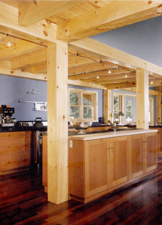 12 Normerica Timber Frames Commercial Projects Buffalo Mountain Lodge Hotel Banff Canada Interior Bar 550x763