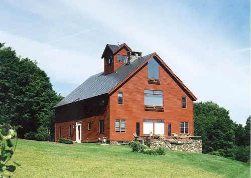 2 Normerica Timber Frames Architects Builders Collaboration Country House Vermont Red Barn Day